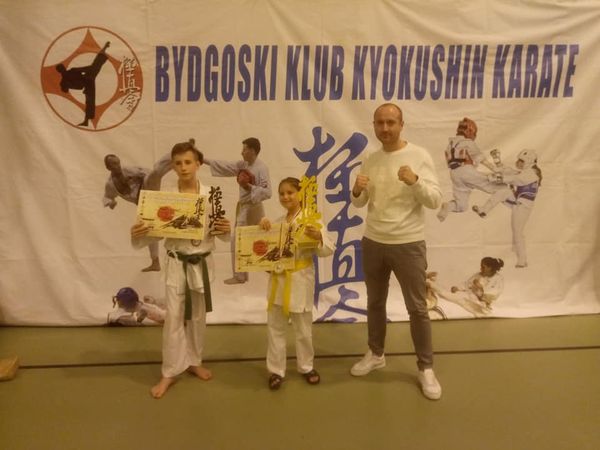 Medale dla zawodników KKS Kumite na Międzynarodowym Turnieju Karate; 19.10.2019